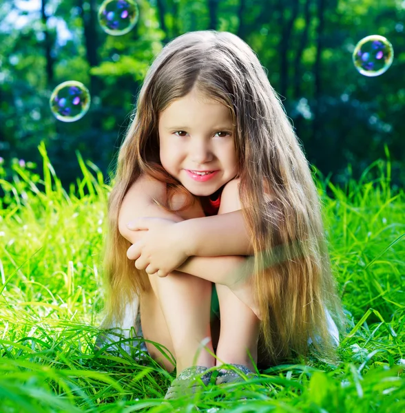 Ragazza con i capelli lunghi — Foto Stock