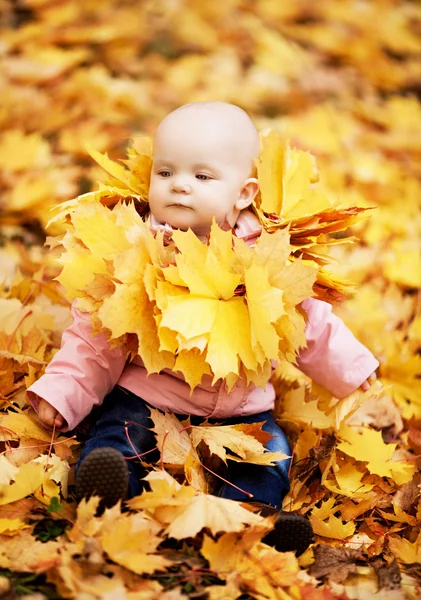 Baby in the park — Stock Photo, Image