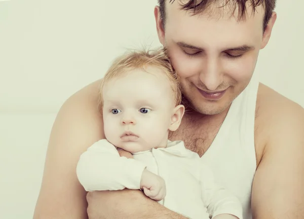 Vader en baby — Stockfoto