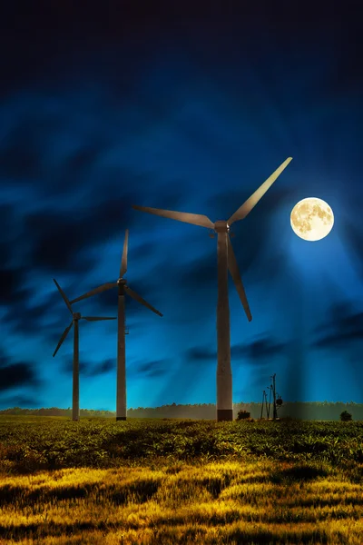 Energia eolica di notte — Foto Stock