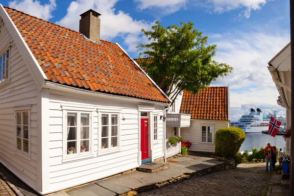 Casas brancas norueguesas — Fotografia de Stock