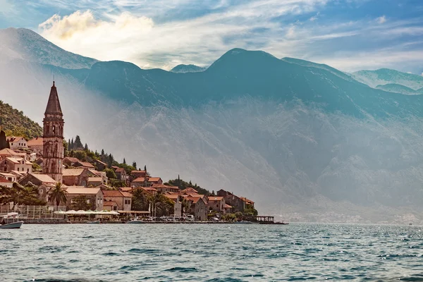 Città vecchia sulla costa del Montenegro — Foto Stock