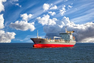 Tanker gemisi denizde