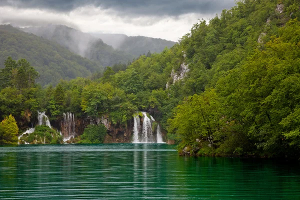 Waterfall — Stock Photo, Image