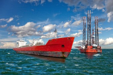 offshore sondaj petrol kulesi