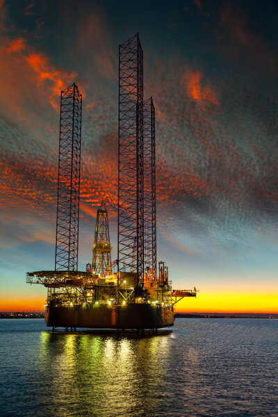 Oil platform