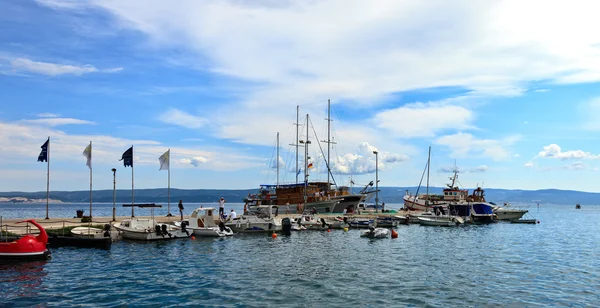 Omis marina w Dalmacji — Zdjęcie stockowe