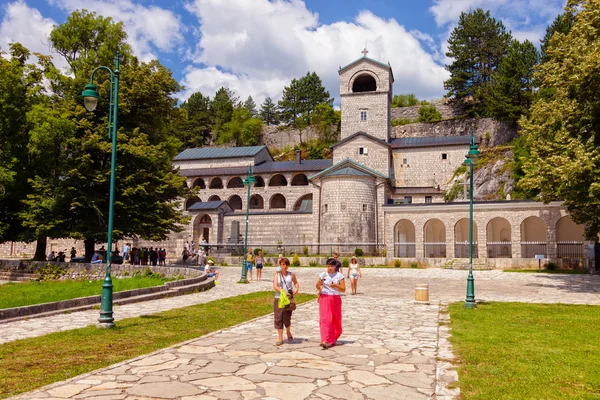 Mosteiro de pedra velha em Cetinje, Montenegro — Fotografia de Stock