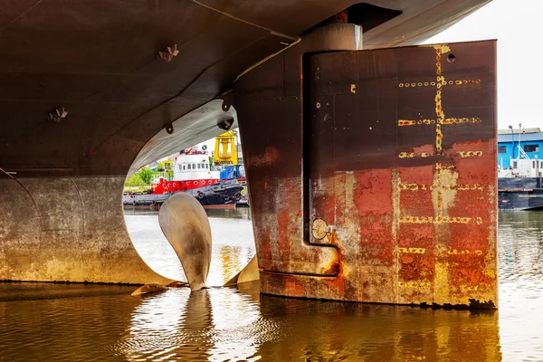 Elica di nave in acqua — Foto Stock