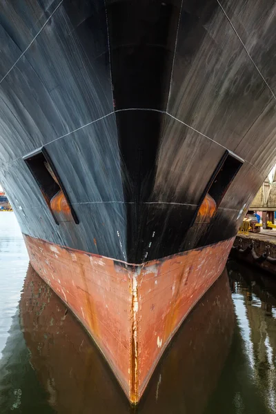 Bug eines großen Schiffes — Stockfoto