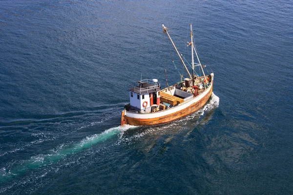 Barco de pesca —  Fotos de Stock