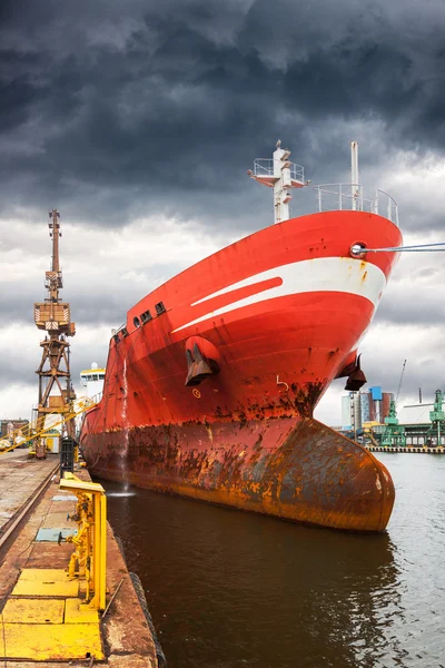 Navio no porto — Fotografia de Stock