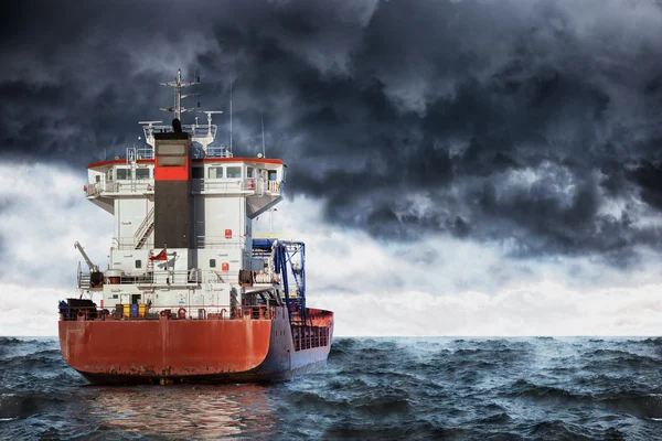 La tormenta en el mar —  Fotos de Stock