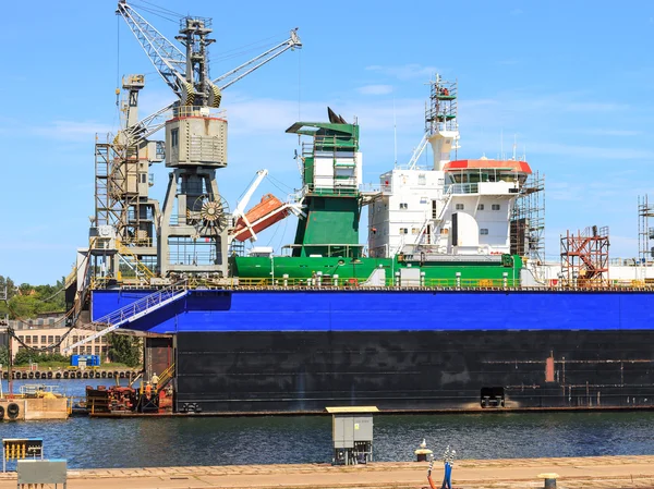 Ship In Dry Dock — Stock Photo, Image