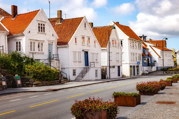Białe domy w Stavanger — Zdjęcie stockowe