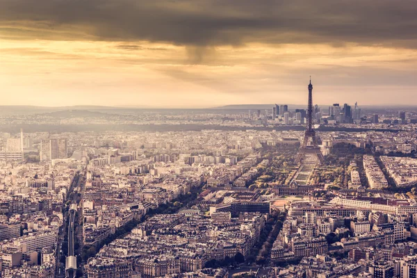 Paris skyline at sunset — Stock Photo, Image