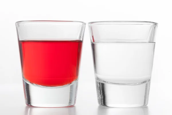 Дві склянки алкоголю — стокове фото