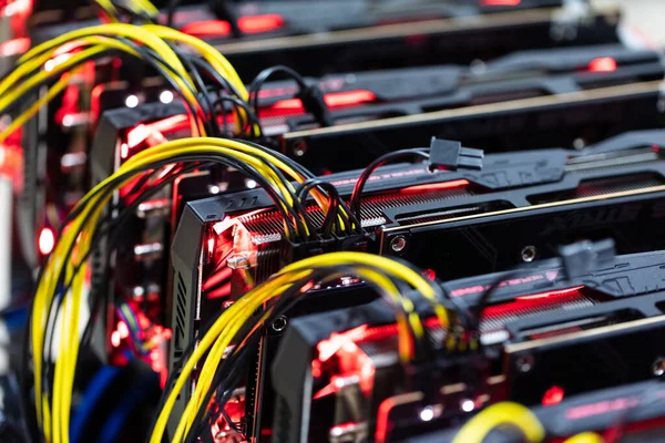 Bitcoin Cryptocurrency Bányász Egy Bányászati Számítógép Közelkép Több Gpu Ról — Stock Fotó