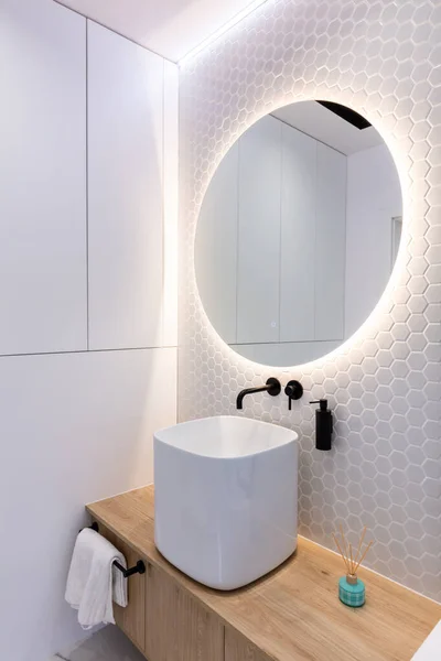 Moderní Malý Design Interiéru Koupelny Světlý Styl — Stock fotografie