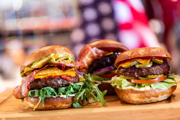 Burgery Amerykańskiej Restauracji Premia Fast Food — Zdjęcie stockowe