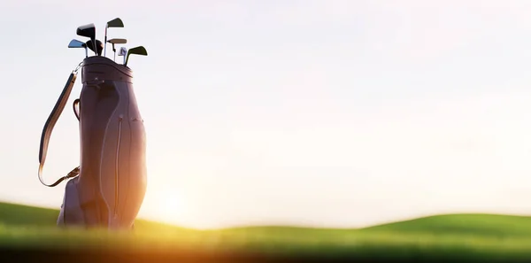 Golf Klubok Táskában Golfpálya Üdülőhely Naplementekor — Stock Fotó