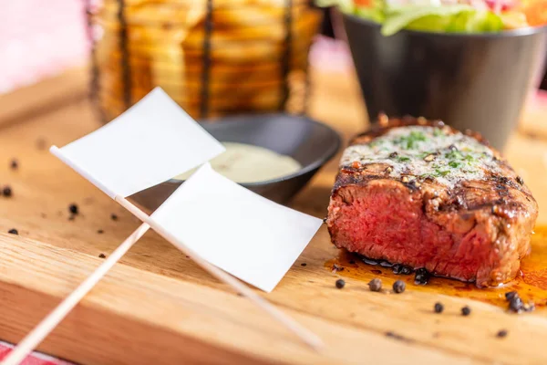 Beef Steak Meal Empty Toothpick Flags American Restaurant — Stock Photo, Image