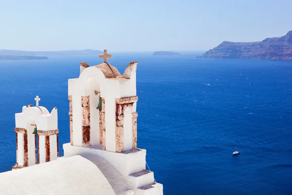 Oia stad på Santorini ön, Grekland. — Stockfoto