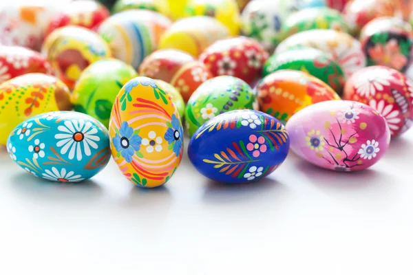 Oeufs de Pâques peints à la main traditionnels — Photo