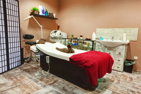 Beauty salon and massage interior. — Stock Photo, Image