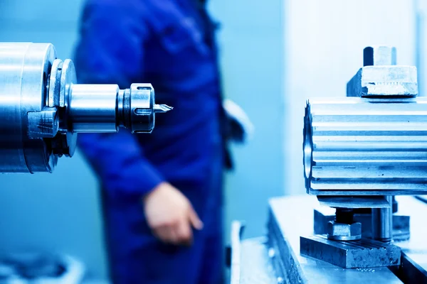 Bohr- und Bohrmaschine bei der Arbeit. — Stockfoto