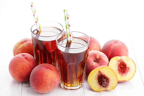 Peach ice tea — Stock Photo, Image