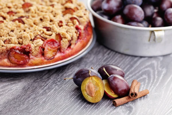 Plum cake — Stock Photo, Image