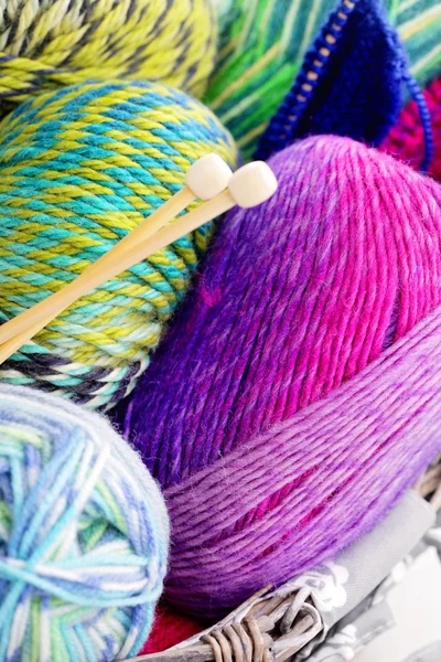 Allerlei kleurrijke wol — Stockfoto
