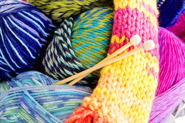 Sok-sok színes gyapjú — Stock Fotó