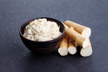 Horseradish root and grated horseradish clipart