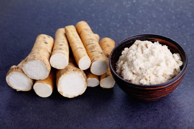 Horseradish root and grated horseradish clipart