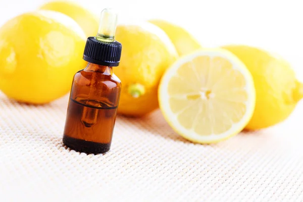 Essentie citroenolie — Stockfoto