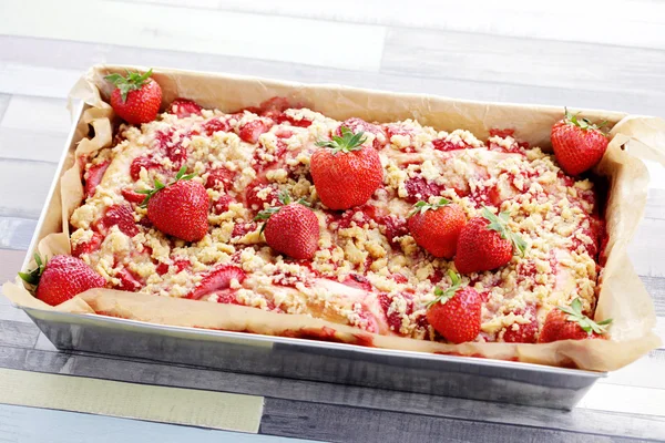 Homemade strawberry pie — Stock Photo, Image