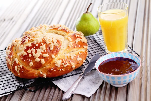 Köstliche Challah zum Frühstück — Stockfoto