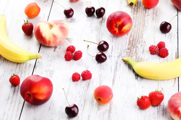 Homemade fruity smoothies — Stock Photo, Image