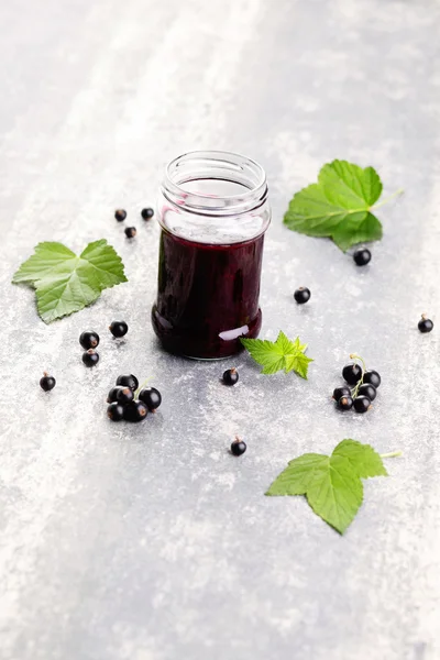 Marmellata di ribes nero fatta in casa — Foto Stock