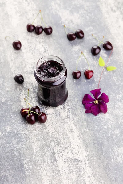 Marmellata di ciliegie — Foto Stock