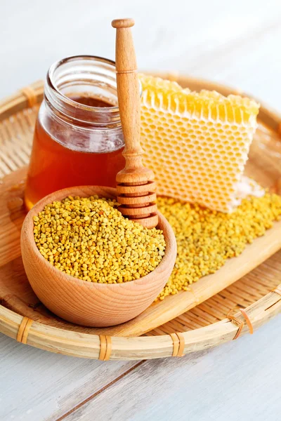 Bienenpollen — Stockfoto