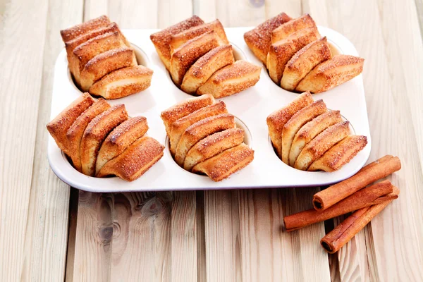 Pães de canela caseiros — Fotografia de Stock