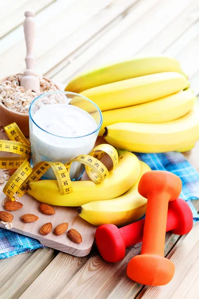 Banana cocktail with oats and almonds — Stock Photo, Image