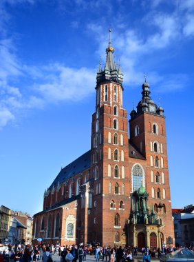 Krakow, Polonya - 10 Nisan 2015: Meryem Ana Kilisesi tarihi