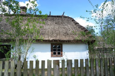 Lublin, Polonya - 27 Nisan: Eski ev ope saz çatılı