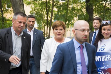 Swidnik, Polonya - 21 Ağustos 2015: Beata Szydlo parliamen sırasında