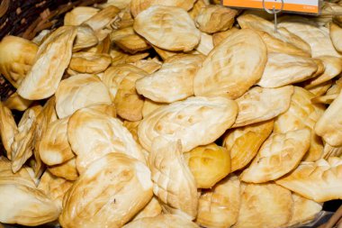 Geleneksel füme koyun peyniri oscypek