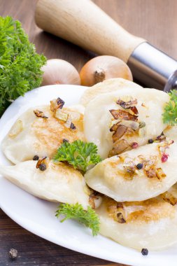 ev yapımı pierogi köfte